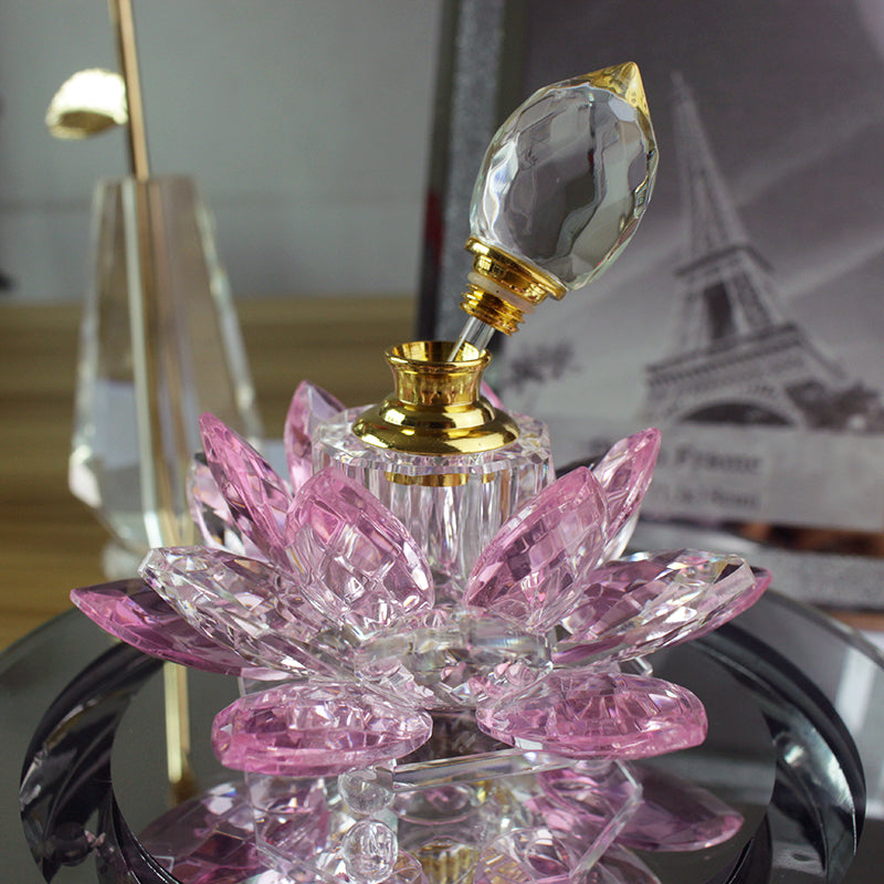 Elegant Glass Ornament for Stylish Home Decoration