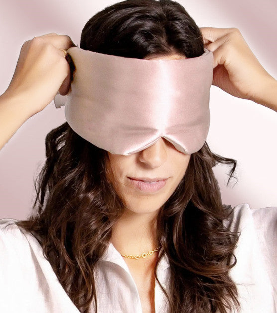 Luxury Blackout Silk Sleep Mask – Deep Rest