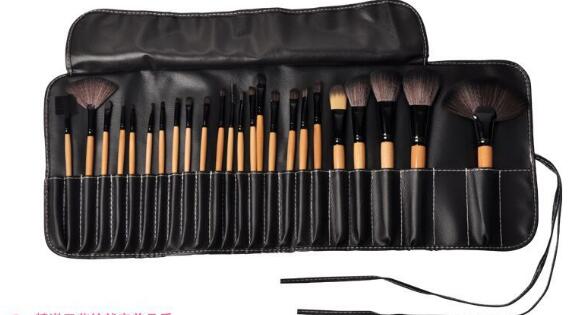 Complete 24-Piece Makeup Brush Set for Effortless Glam Looks