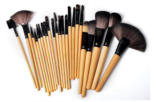 Complete 24-Piece Makeup Brush Set for Effortless Glam Looks