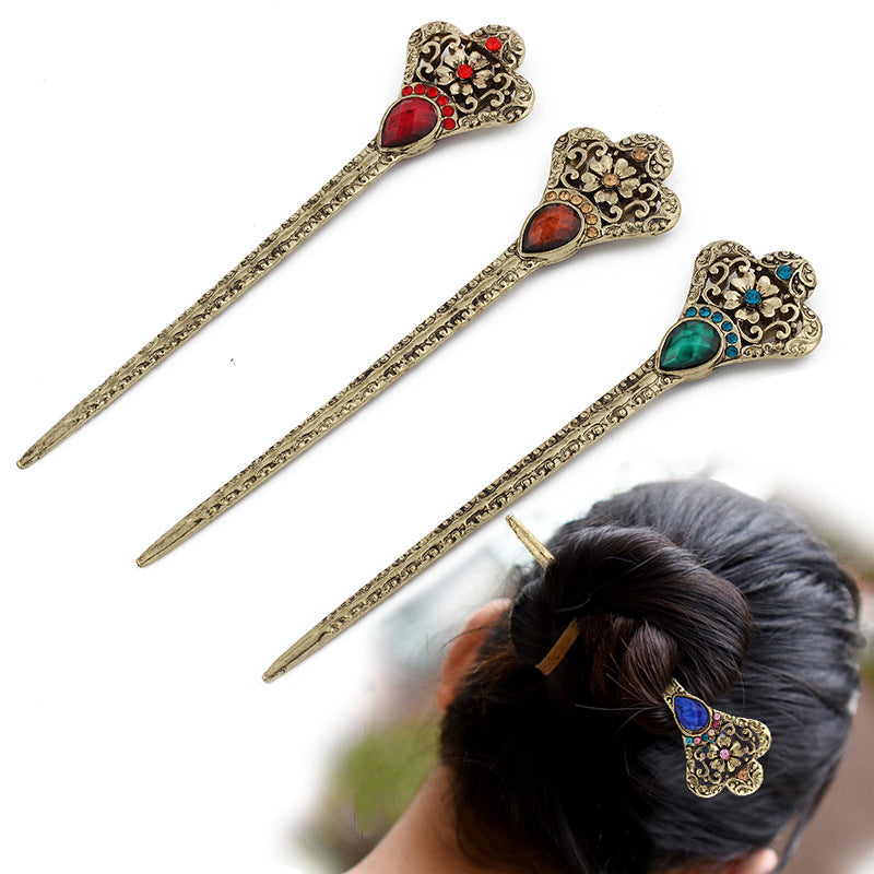 Ancient Costume Hairpin – Elegant Vintage Hair Accessory