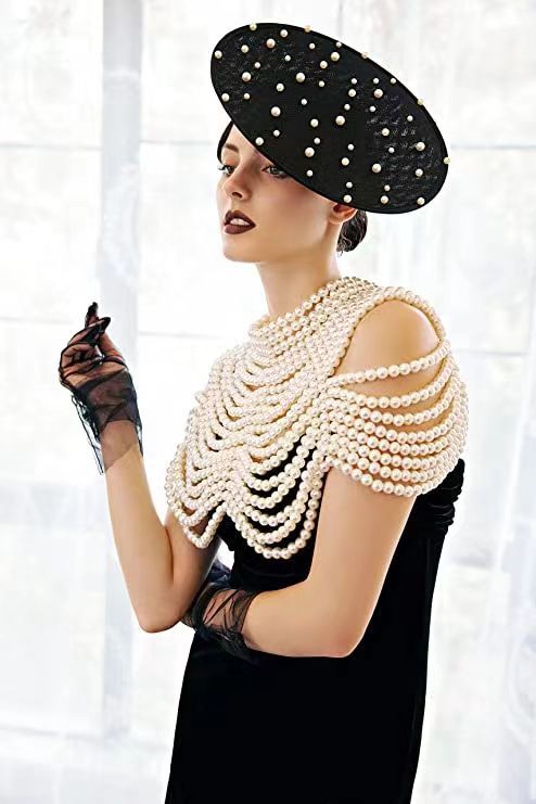 Versatile Pearl Details for a Chic, Luxurious Look