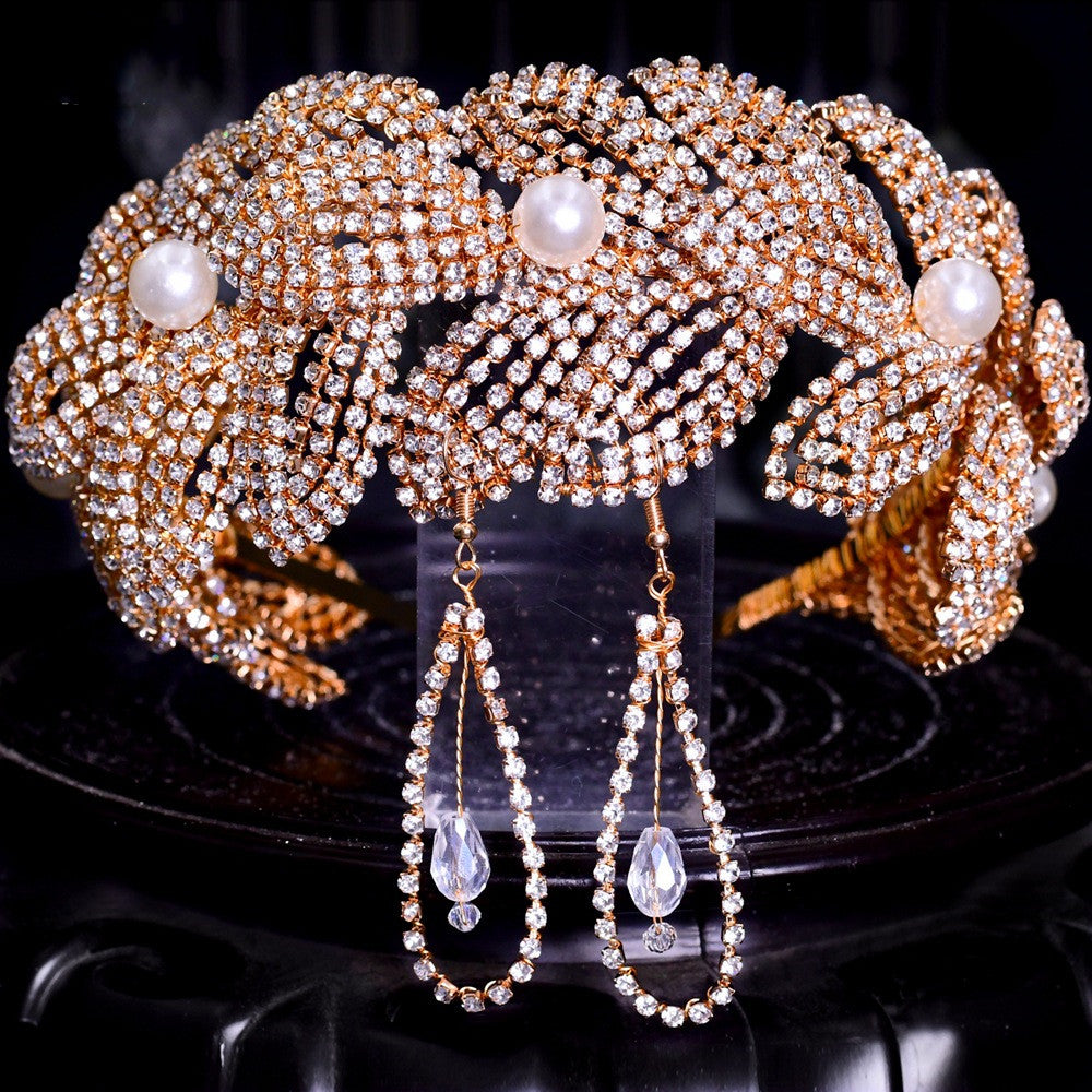 Handmade Rhinestone Leaf Hair Band – Chic & Shiny