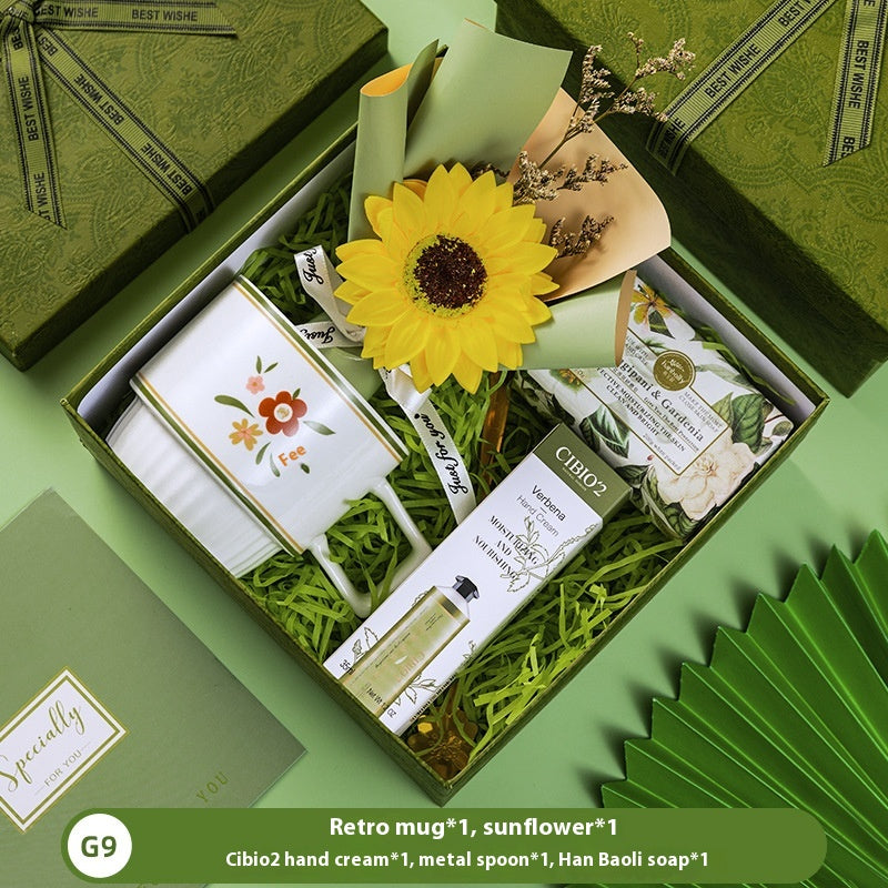 Thoughtful Welcome Gifts for Annual Meetings & Valued Customers