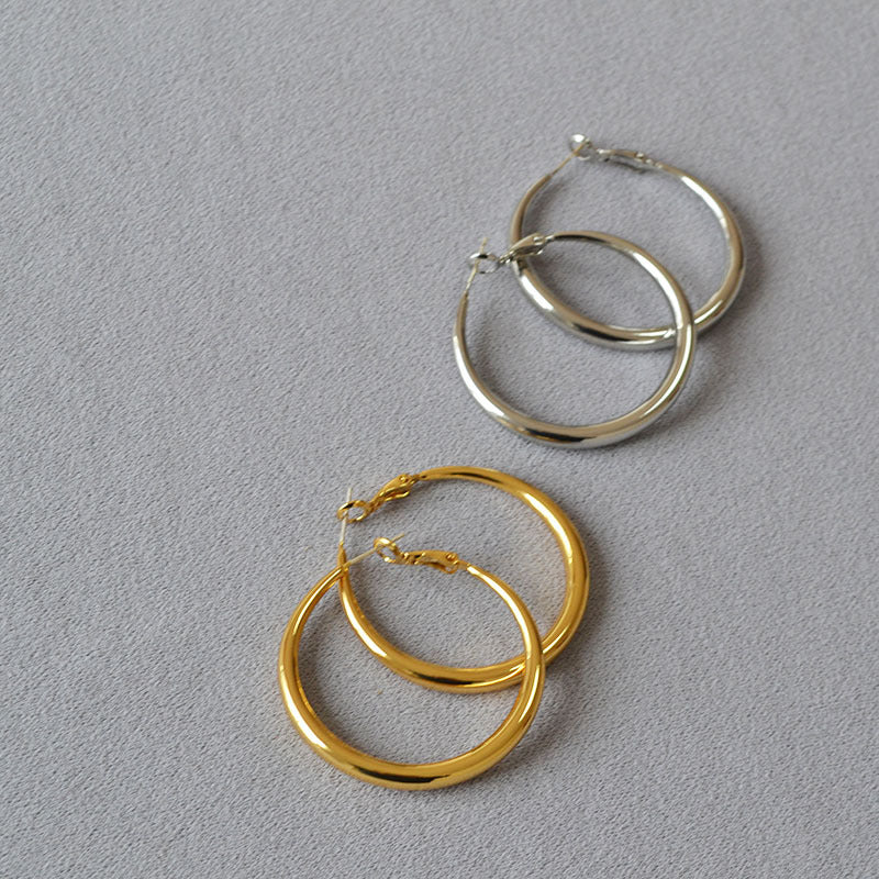 Elegant Plain Circle Hoops with Modern Hong Kong Charm