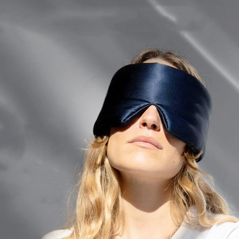 Luxury Blackout Silk Sleep Mask – Deep Rest