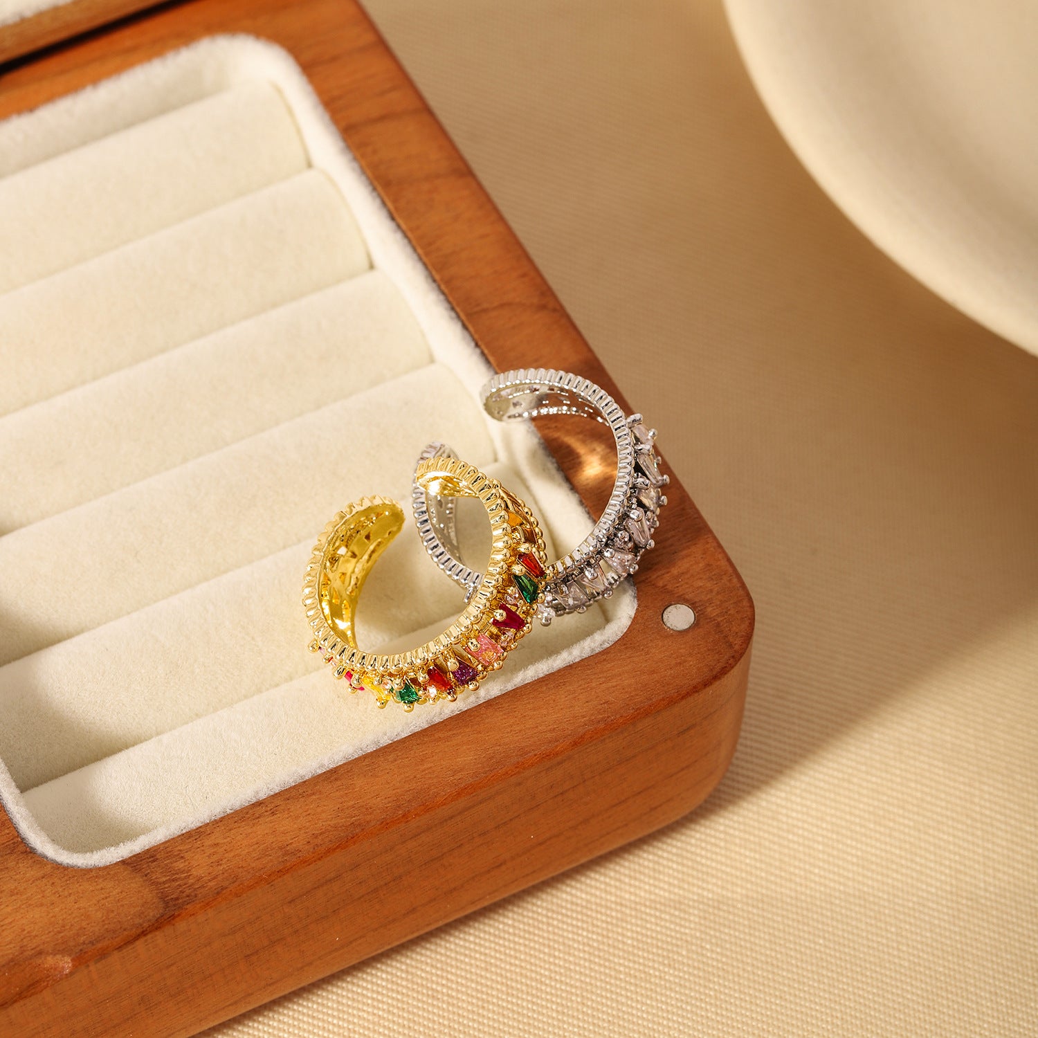 Luxury Niche Ring for a Bold, Modern Statement